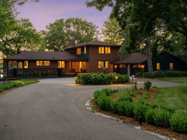 3369 Snelling Ave N, Arden Hills, MN 55112
