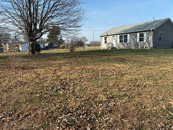 2nd image of 816 W County Road 200 N