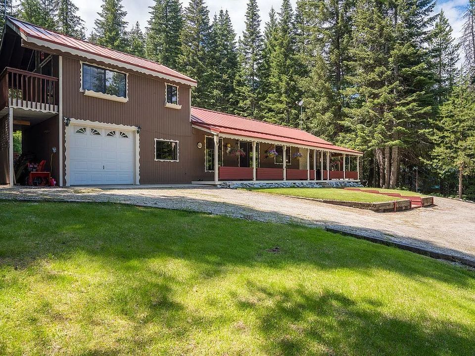 View from front yard