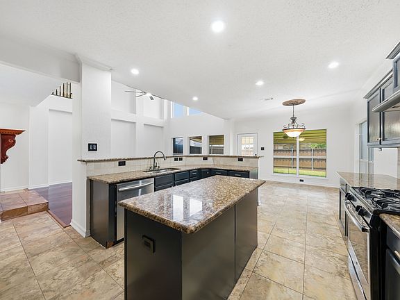5th image of 133 Blanchard Dr