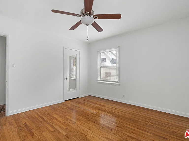 1150 Grant Ave — Photo 14