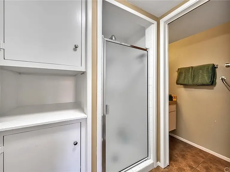 Bathroom 1st Floor
