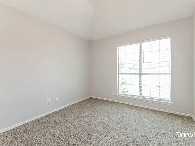 728 Sea Shell Dr — Photo 12
