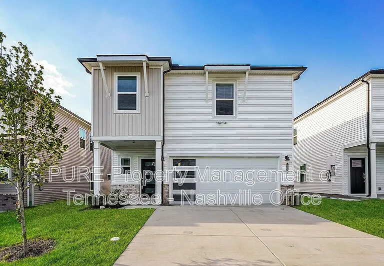 3889 Northbrook Dr — Photo 2