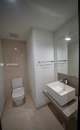 3rd image of 1000 Brickell Ave #2411
