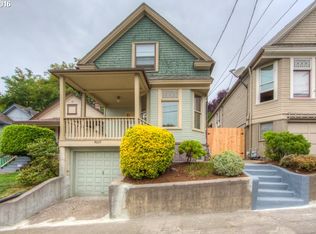 4609 SW Water Ave, Portland, OR 97239