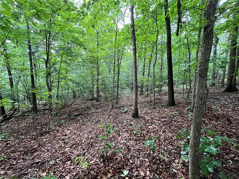 1st image of 28 N Moors Ln #28