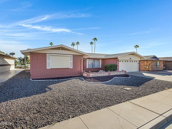 2nd image of 4865 E CRESCENT Avenue