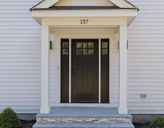 3rd image of 157 Compass Cir