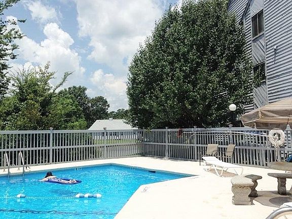 2nd image of 8483 Yadkin Cir APT M