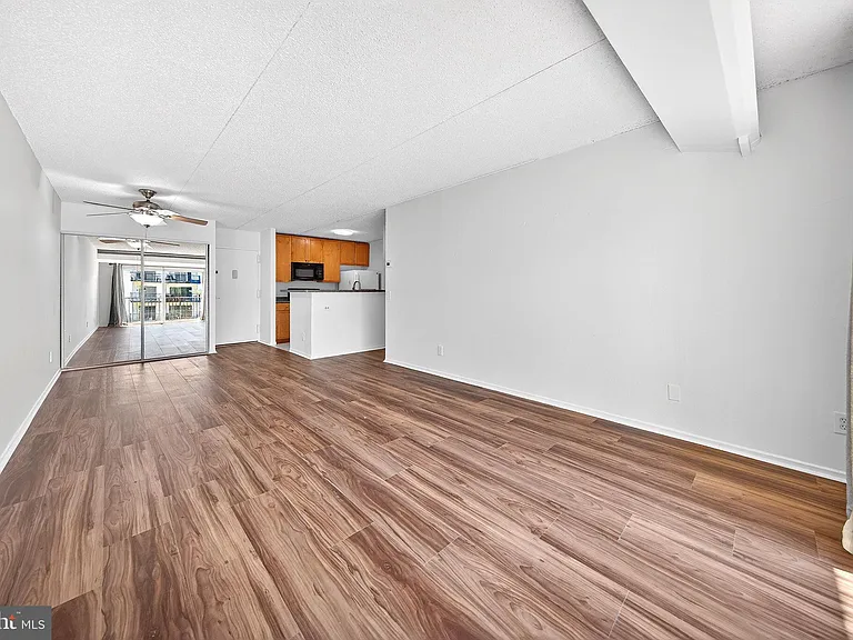 60 S Van Dorn St #413 — Photo 27