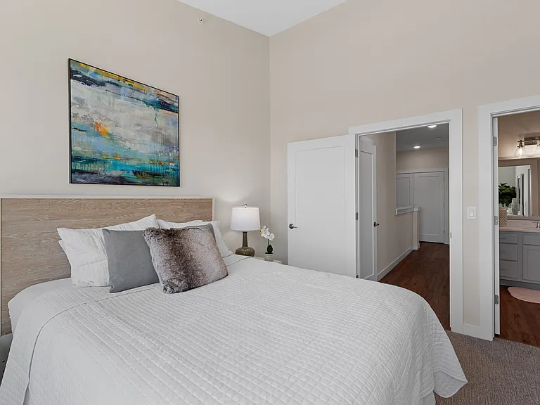 Tivoli Green Apartments & Townhomes — Photo 31