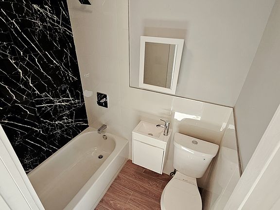 4th image of 358 8th St APT 2