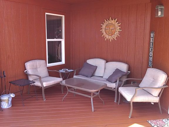 Front Deck Sitting Area