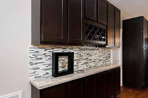 5th image of 3548 W Dickens Ave