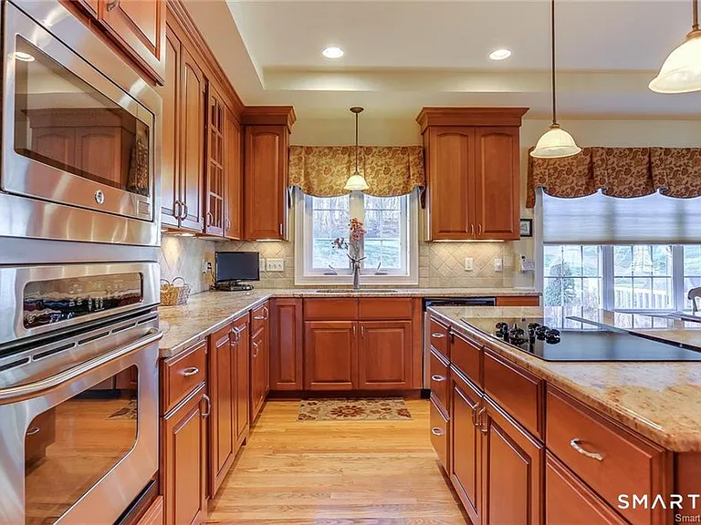 833 Millbrook Rd — Photo 7