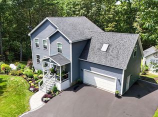 1 Otter Run Rd, Freeport, ME 04032