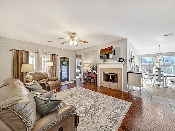 4th image of 106 Smokehouse Ct