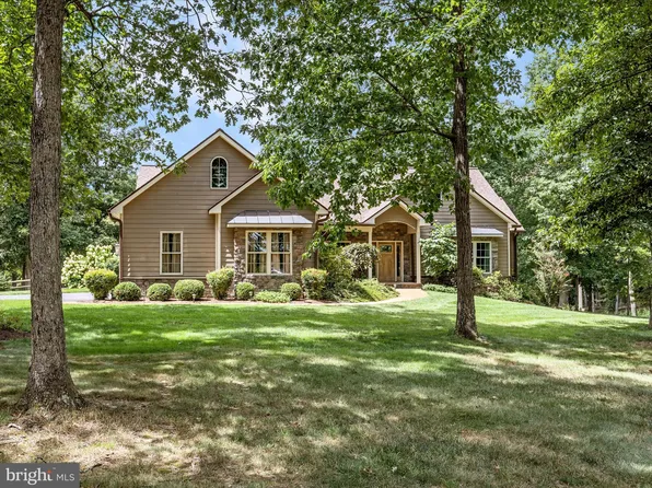 103 Comforter Ln, Clear Brook, VA 22624