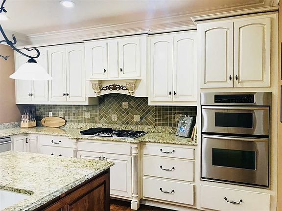 4th image of 105 Plantation Cir
