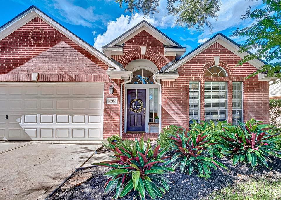 1st image of 2606 Falling Forest Ct