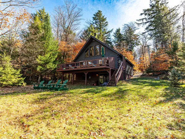 525 Petrie Rd, Old Forge, NY 13420