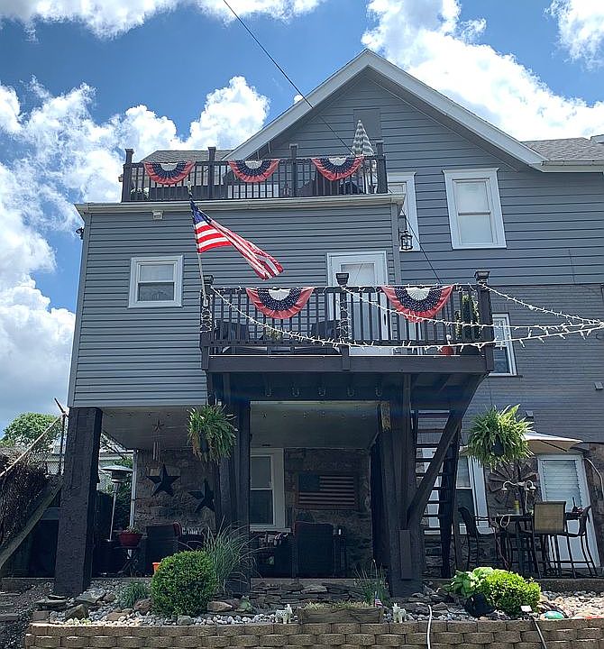 2nd image of 1320 W Broad St
