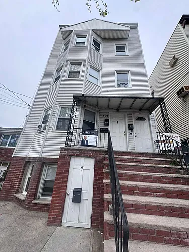 501 Kennedy Blvd #1 Photo 1