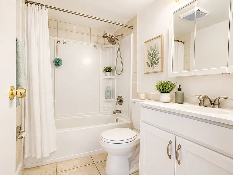 123 Scottsdale Sq #123 — Photo 6