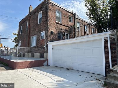 2600 S 61st St, Philadelphia, PA, 19142