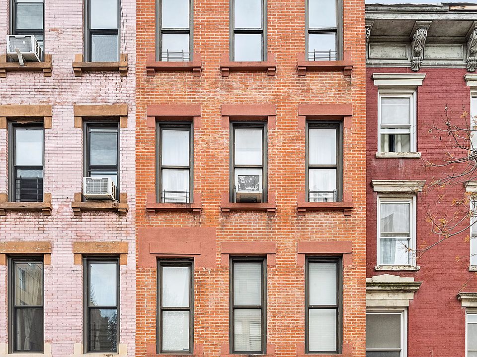 1st image of 410 E 117th St