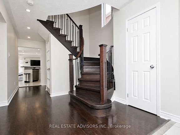 3rd image of 5215 Marblewood Dr
