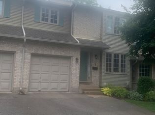 410 Ambleside Dr #7, London, ON N6G4Y3