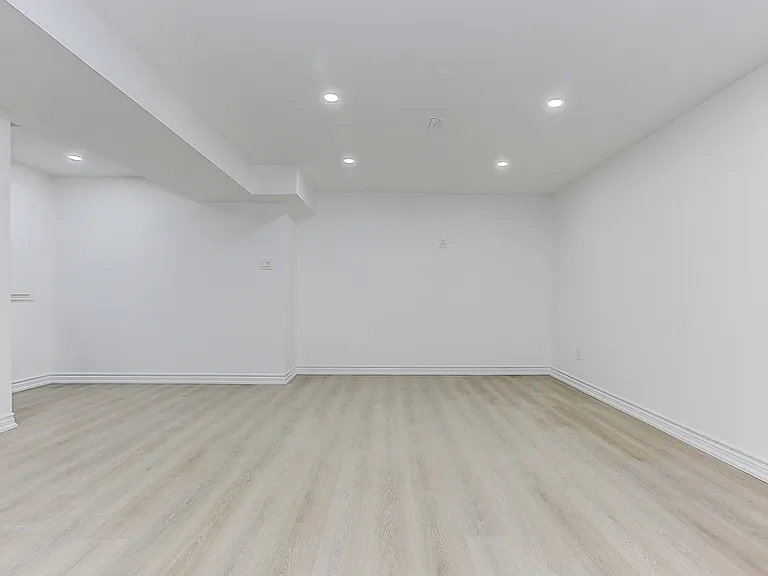 3271 Chokecherry Cres #BASEMENT — Photo 7