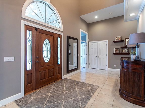 3rd image of 6564 Torington Dr
