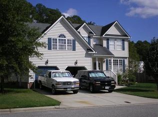327 Sawyers Mill Xing, Chesapeake, VA 23323