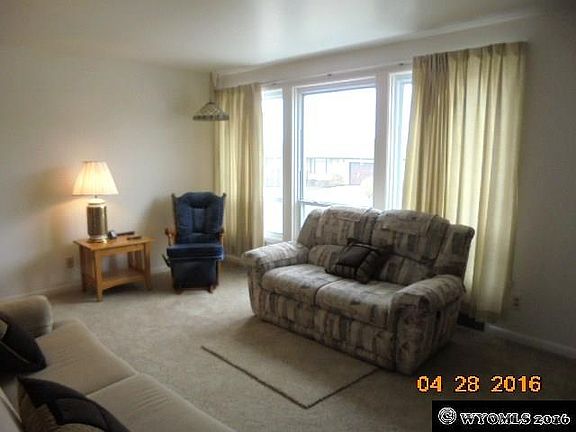 2nd image of 1402 Yalecrest Dr