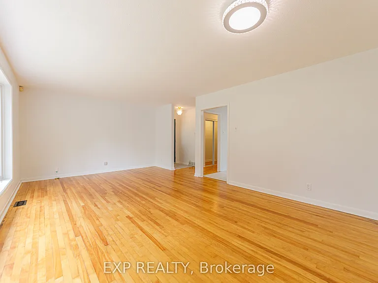 2097 Kingsley Rd — Photo 8