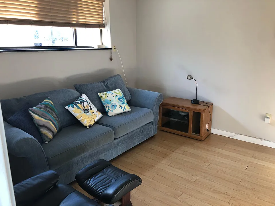 5 Centre St #11