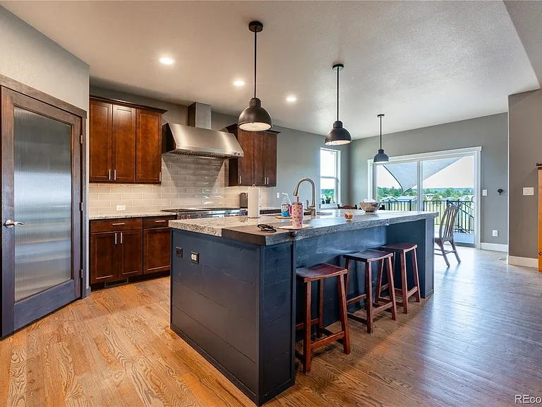 601 Pioneer Hvn — Photo 7