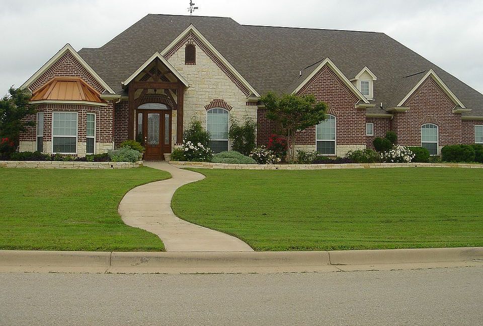 1st image of 3048 Big Springs Dr