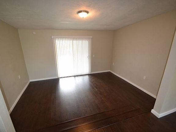 Den/Family/Bonus Room