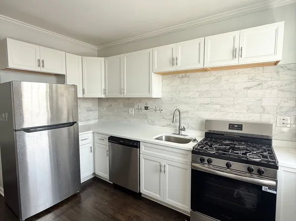 5428 N Campbell Ave, Chicago, IL
