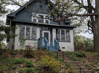 233 Cecil St SE, Minneapolis, MN 55414