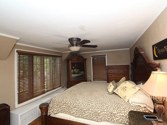 4th image of 67 Jennette Dr