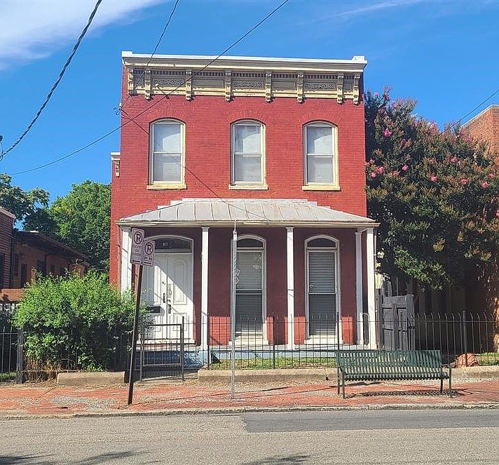 1st image of 16 E Leigh St