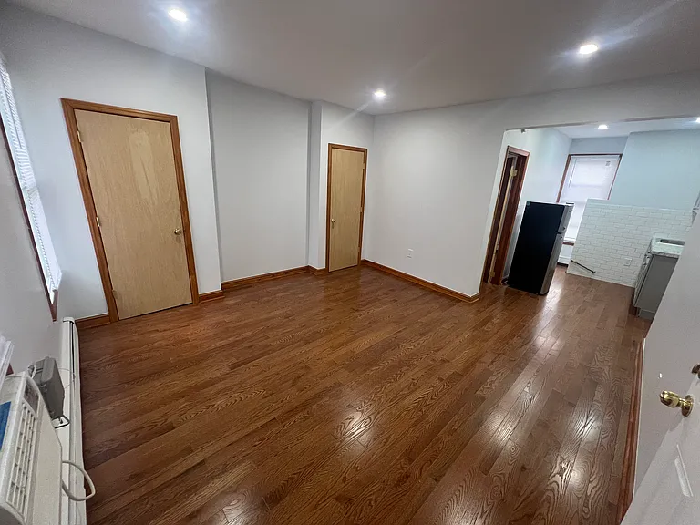 334 Summit Ave #1 — Photo 5
