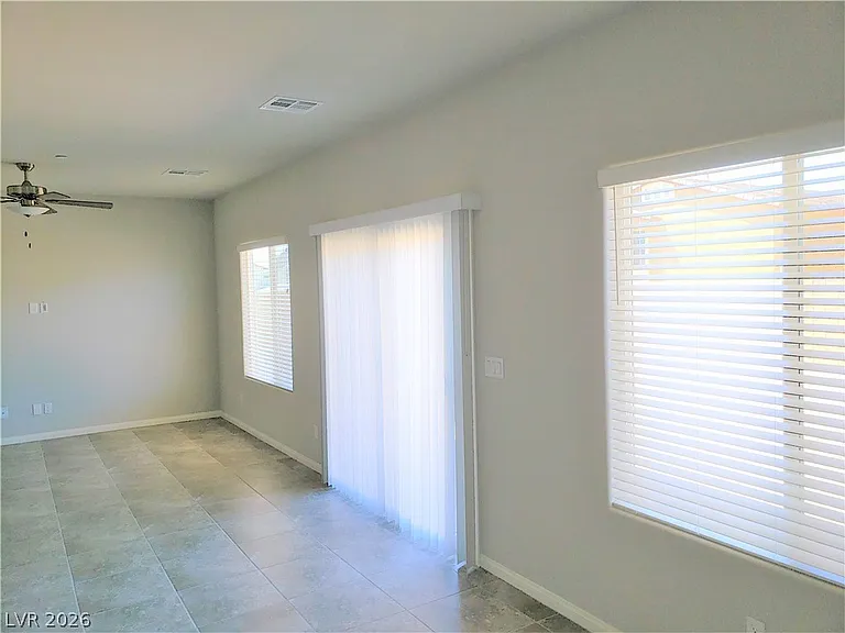 378 Canyon Mist Ct — Photo 23