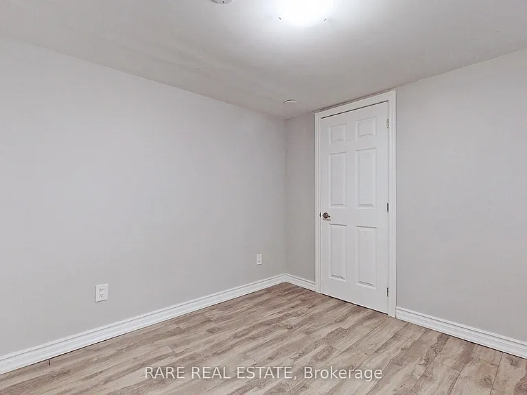 508 Upper Gage Ave #LOWER — Photo 14