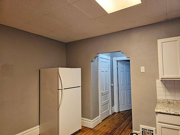 5th image of 2736 Ann Ave #1